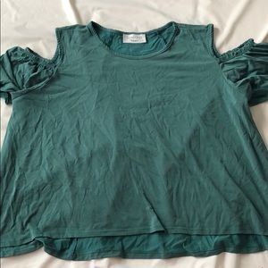 Cold Shoulder Crop Top